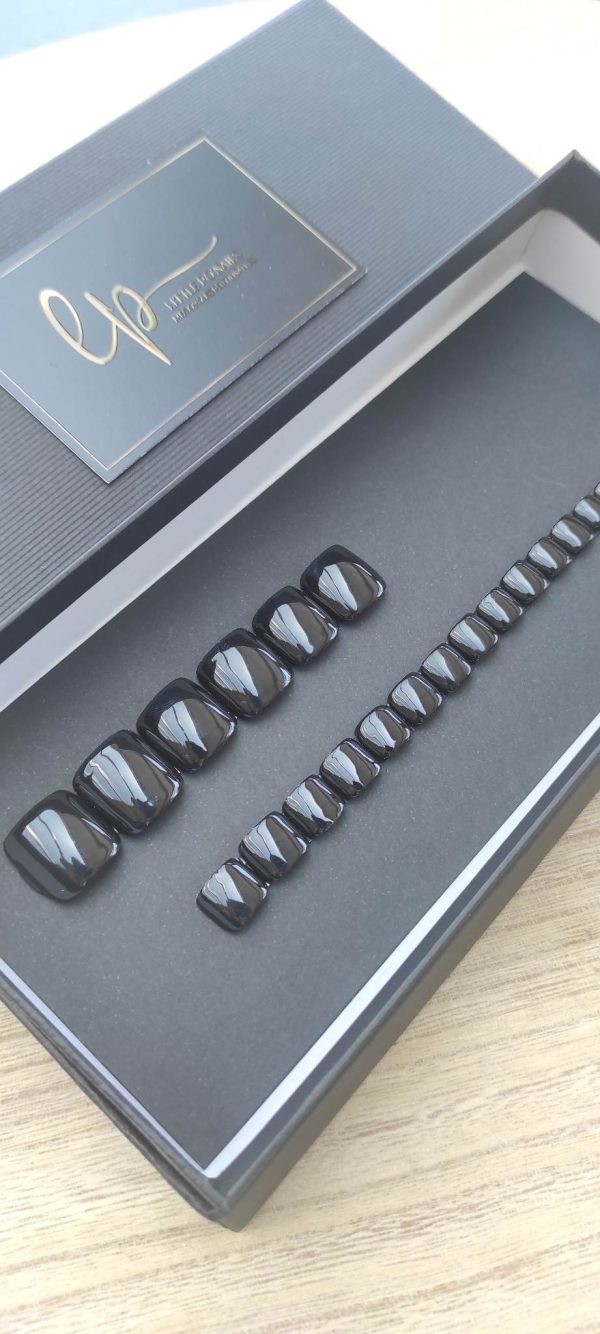 COFFRET BLACK PIEDS- sur commande – Image 2