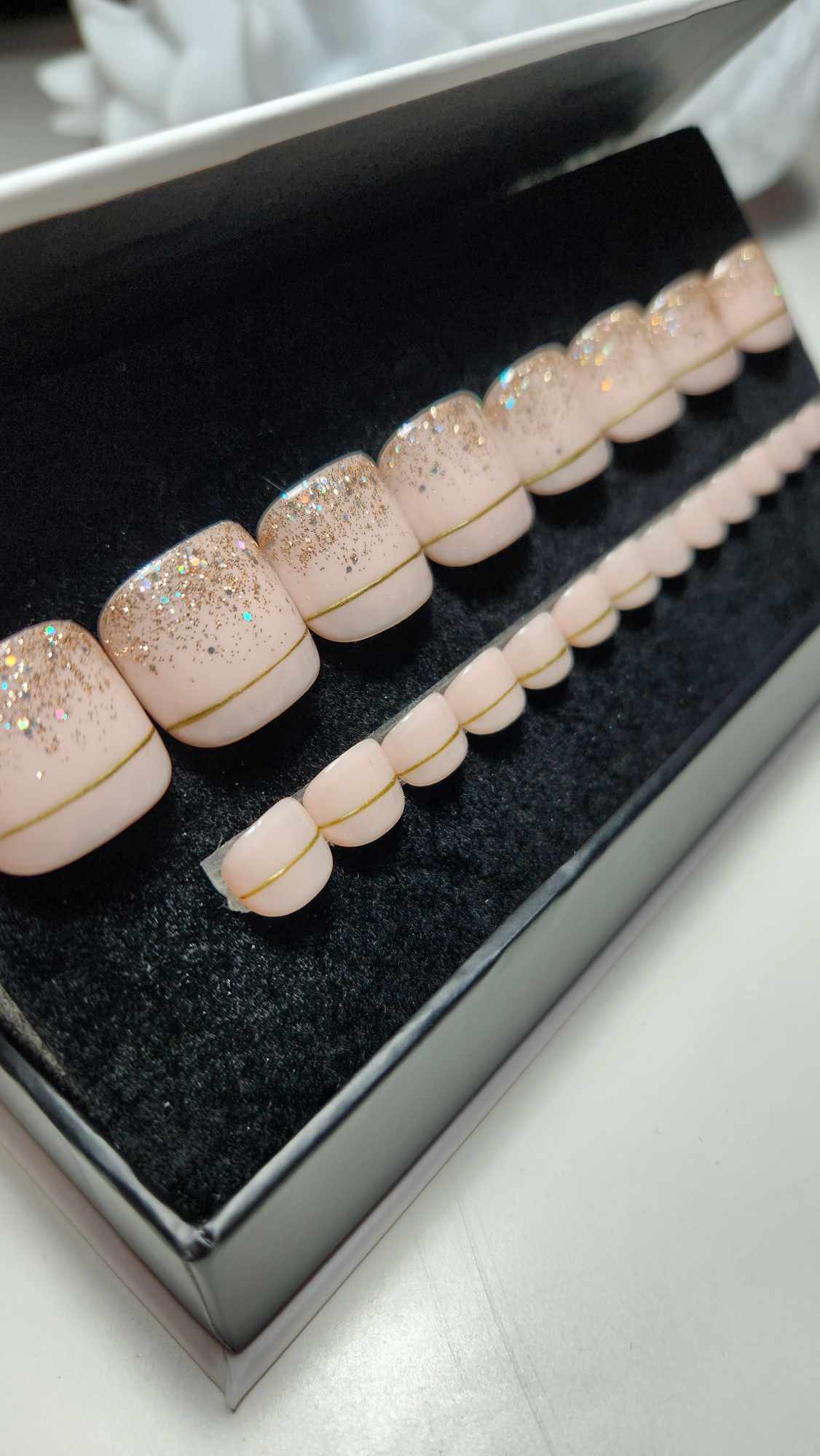 COFFRET NUDY GLITTER PIEDS- sur commande