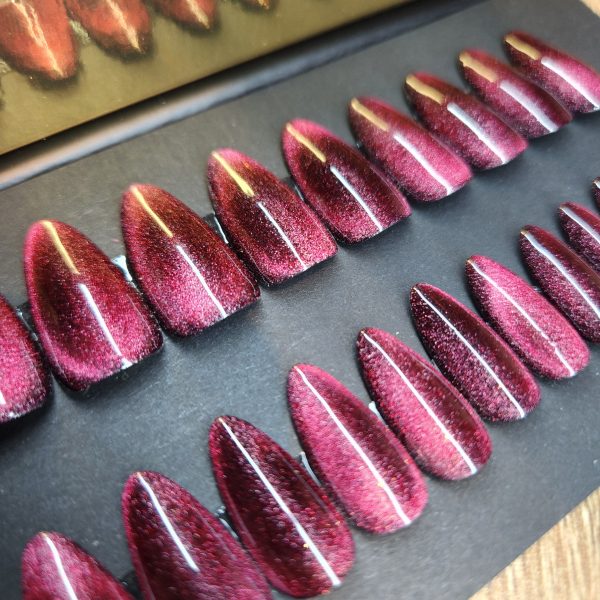COFFRET RED CAT'S EYES AMANDE S – Image 2