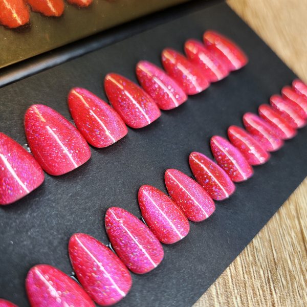 COFFRET SHY PINK CAT'S EYES ROND XS – Image 2