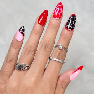 COFFRET KISS CANDY POPS AMANDE S